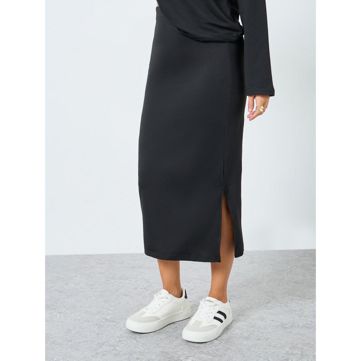 Styli Black Solid Knit Top and Midi Skirt Co-Ords-women-clothing-coordsets-image-5