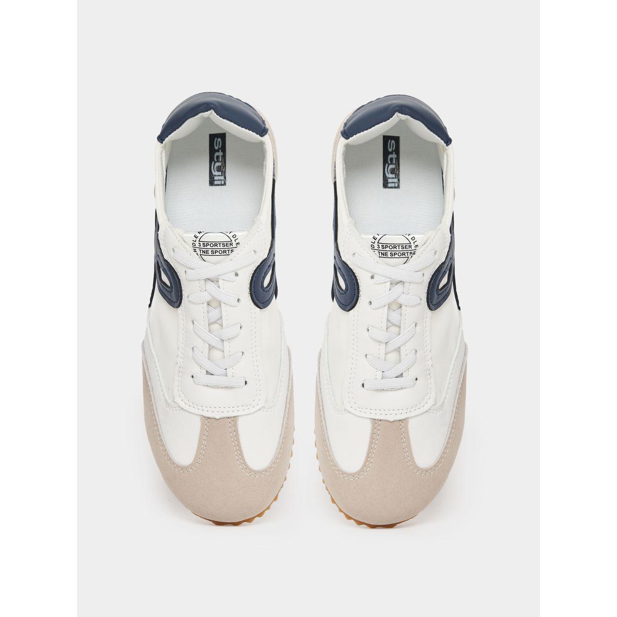 حذاء سنيكرز بتفاصيل مُتباينة-women-shoes-sneakers-image-6