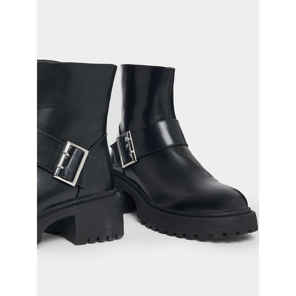 Raid X Styli  Solid Buckle Detail Biker Ankle Boots-women-shoes-boots-image-4