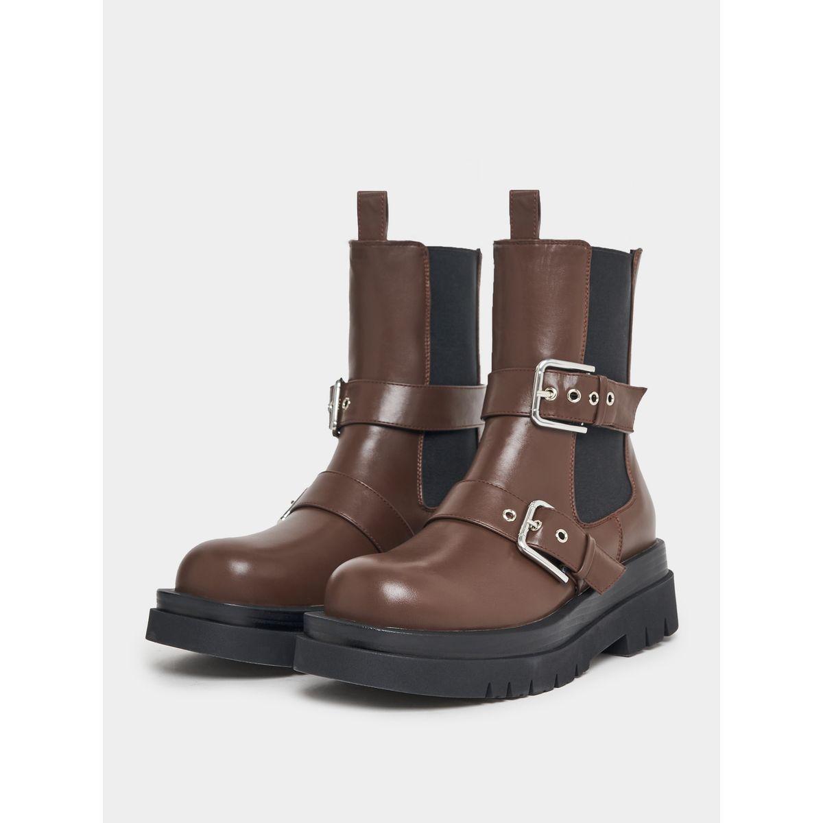 حذاء بوت بمقدمة دائرية وإبزيم غلق رايد × ستايلي-women-shoes-boots-image-5