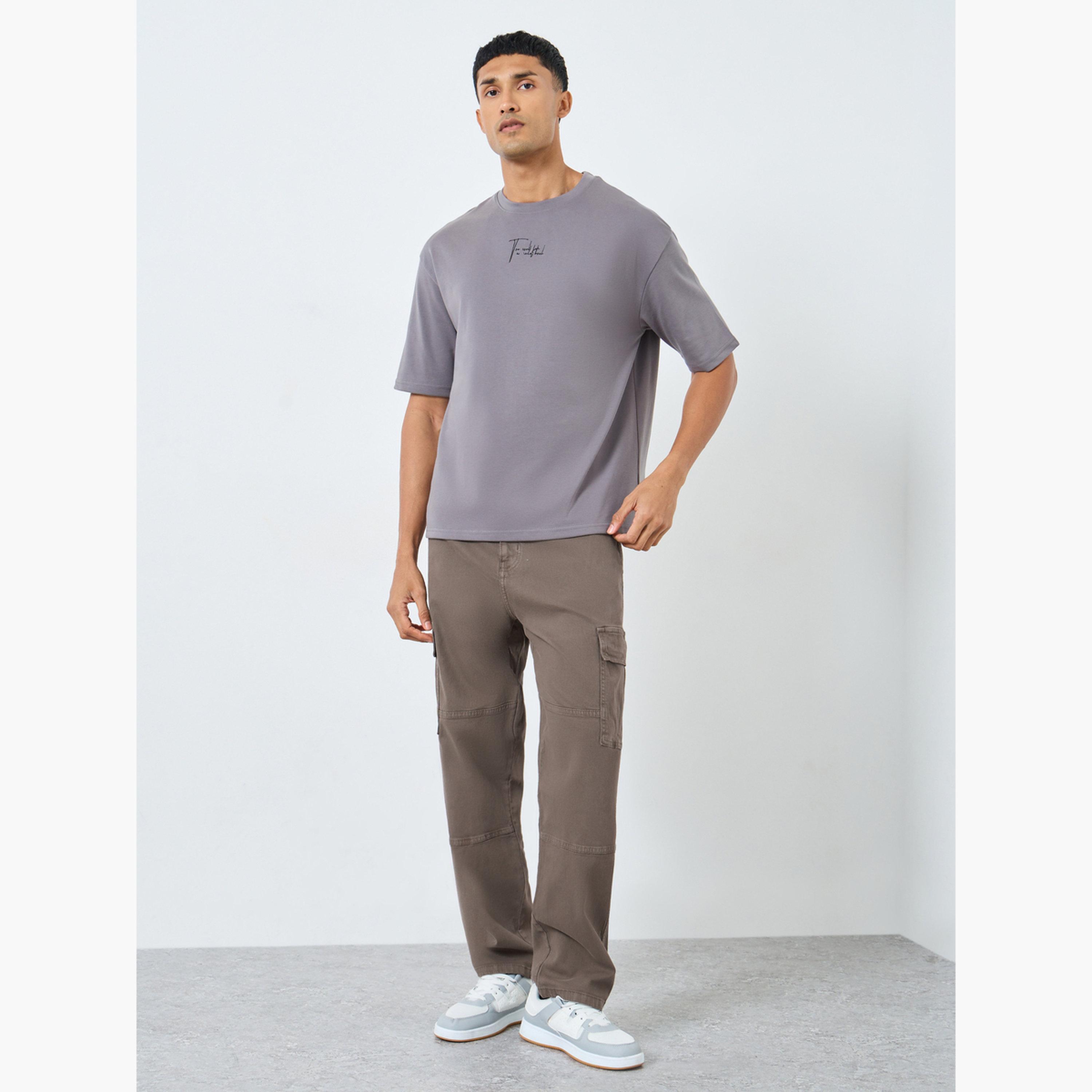 ستايلي - بنطال جينز كارجو عملي وفضفاض للرجال-men-clothing-bottoms-jeans-image-2