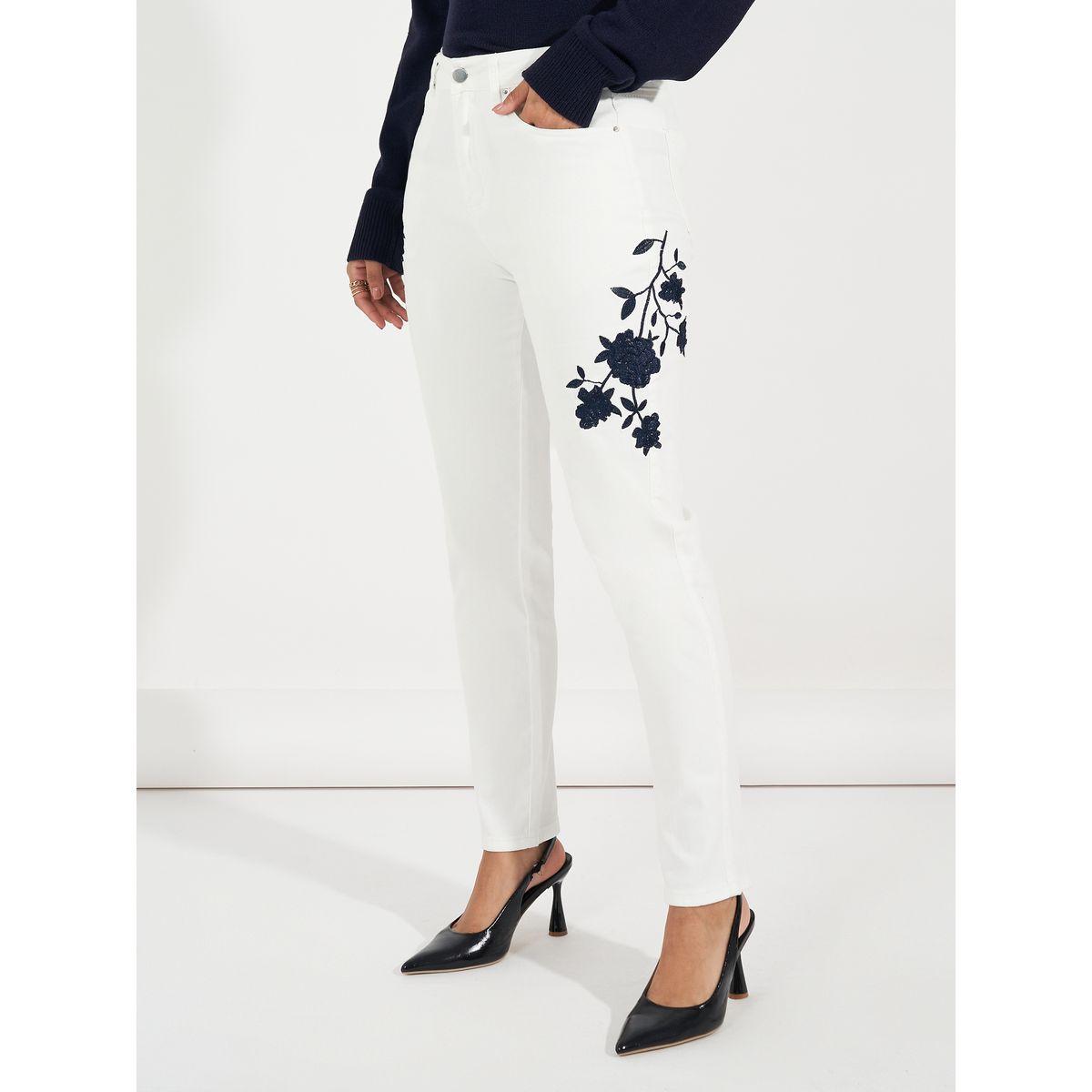 Styli Limited High Rise Tapered Mom Fit Jeans with Embroidery Detail-women-clothing-bottoms-jeans-image-3