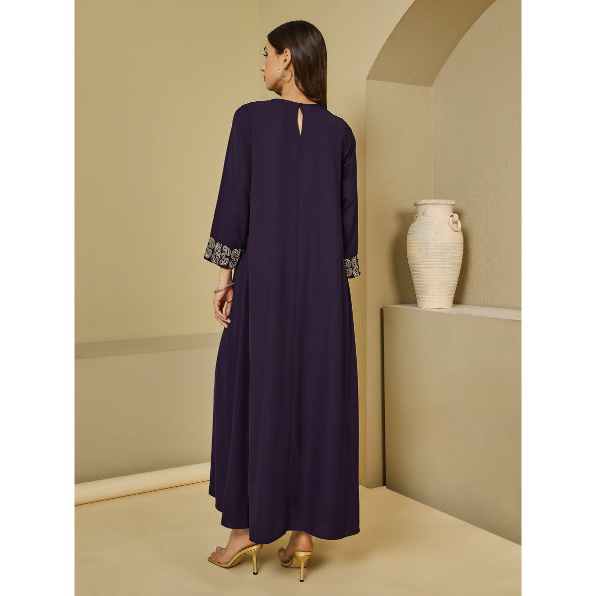Embroidered Jalabiya with Waits Pleats Details-women-arabicclothing-jalabiyas-image-4