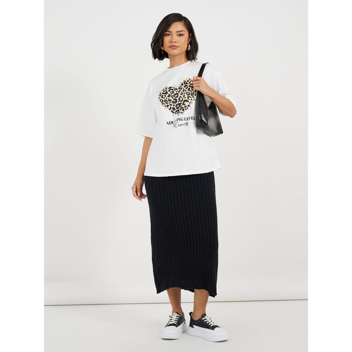 Styli Oversized Graphic Print Round Neck Longline T-shirt-women-clothing-tshirts-image-2