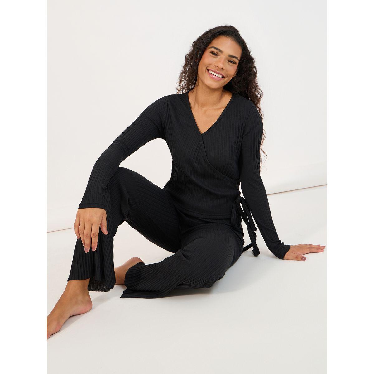 طقم من بنطال واسع مع بلوزة بنمط لف وأربطة-women-clothing-coordsets-image-1