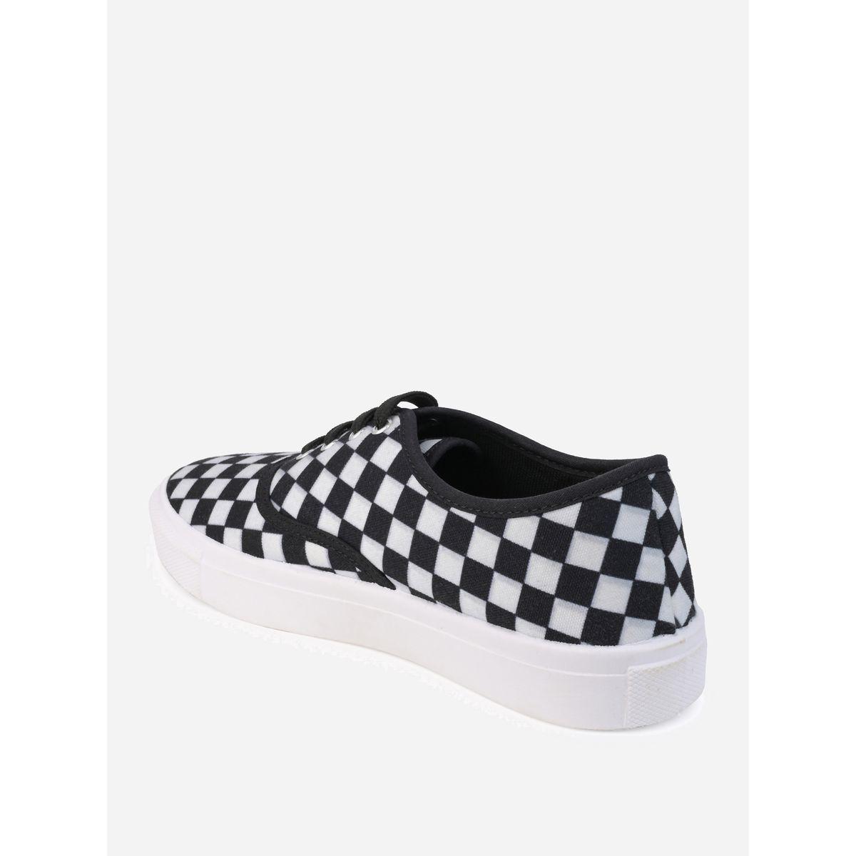 Styli Checkerboard Canvas Lace Up Sneakers-men-shoes-sneakers-image-5