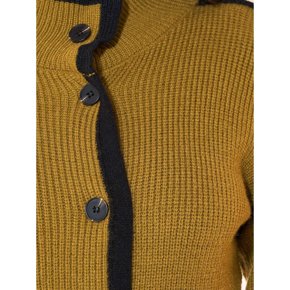 كارديجان بأزرار وتفاصيل مُتباينة-women-winterwear-cardigansandjumpers-cardigans-image-3