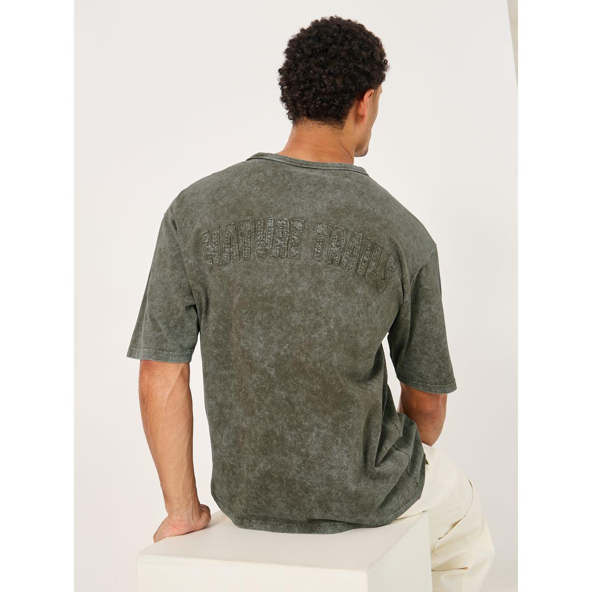 تيشيرت جيرسيه بكتابة مُزخرفة على الظهر-men-clothing-tshirtsandpolos-tshirts-image-1