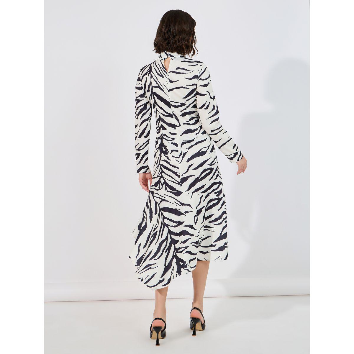 Styli Animal Print Asymmetric Hem A-Line Midi Dress-women-clothing-dresses-image-6