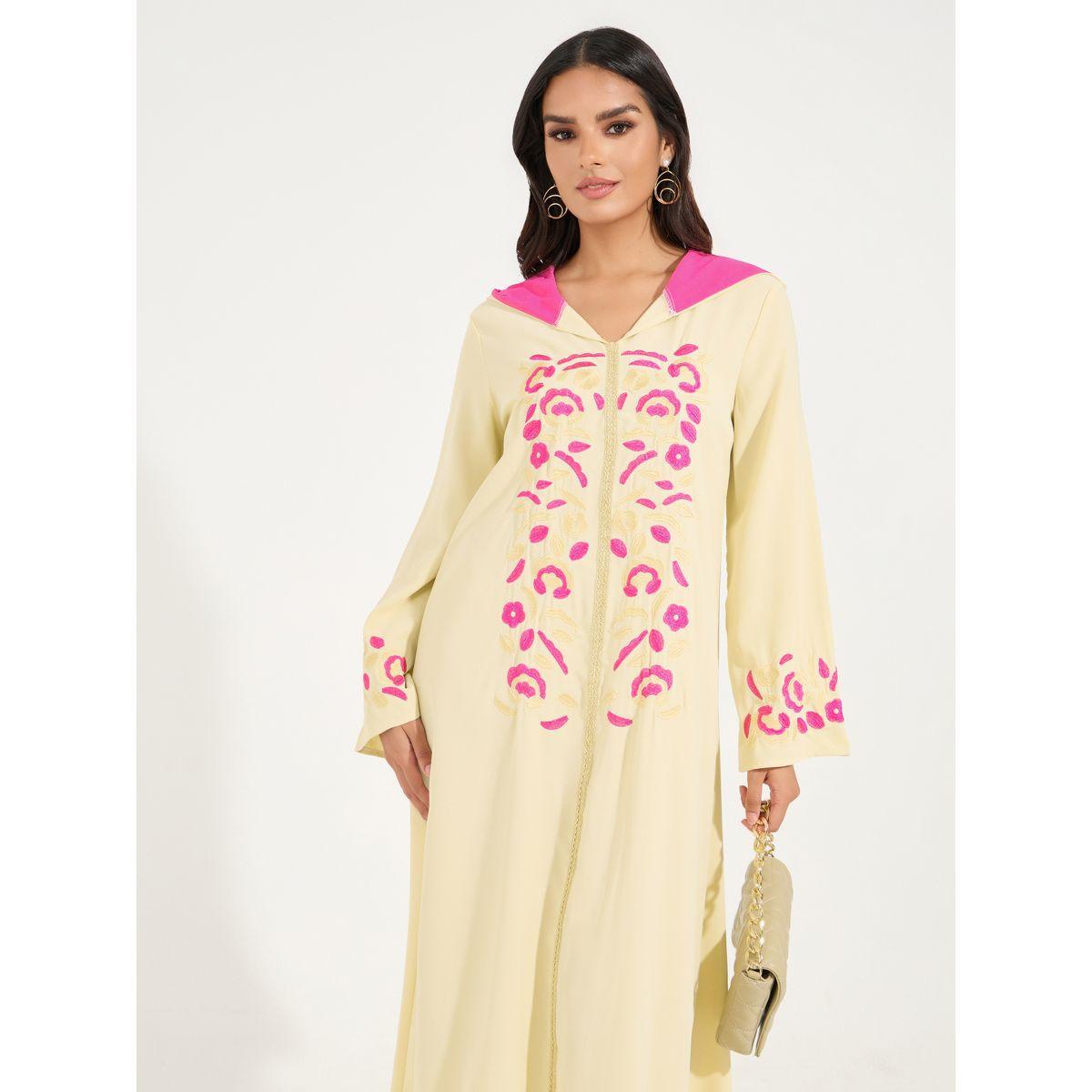 قفطان بتفاصيل مُطرّزة وياقة هودي مع أكمام طويلة-women-arabicclothing-kaftan-image-2