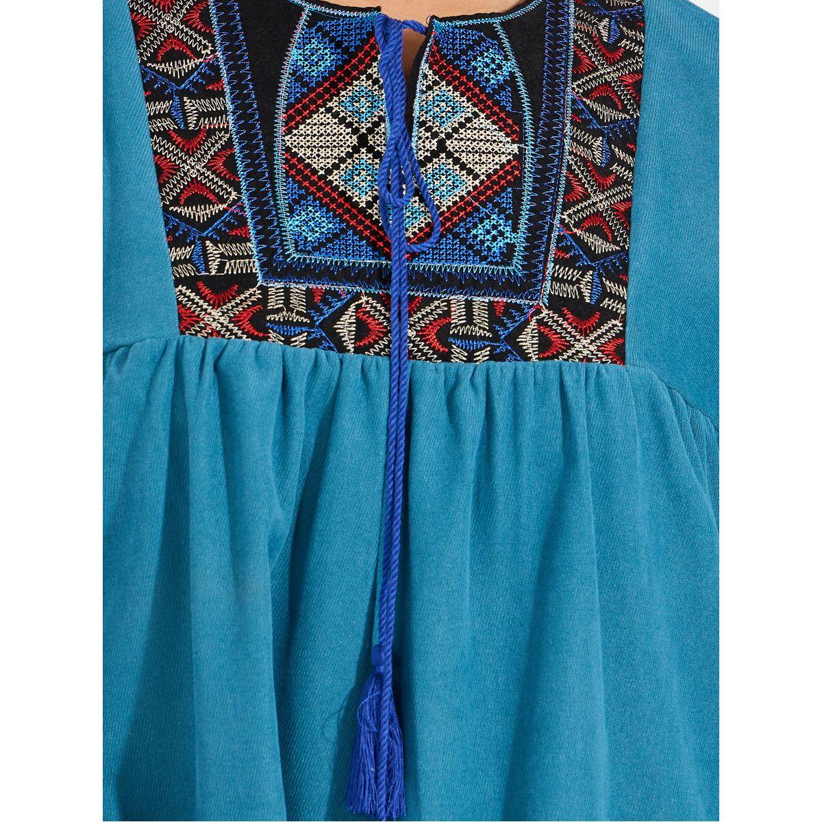 فستان طويل بتفاصيل مُطرّزة مع ياقة بأربطة-women-clothing-dresses-image-3