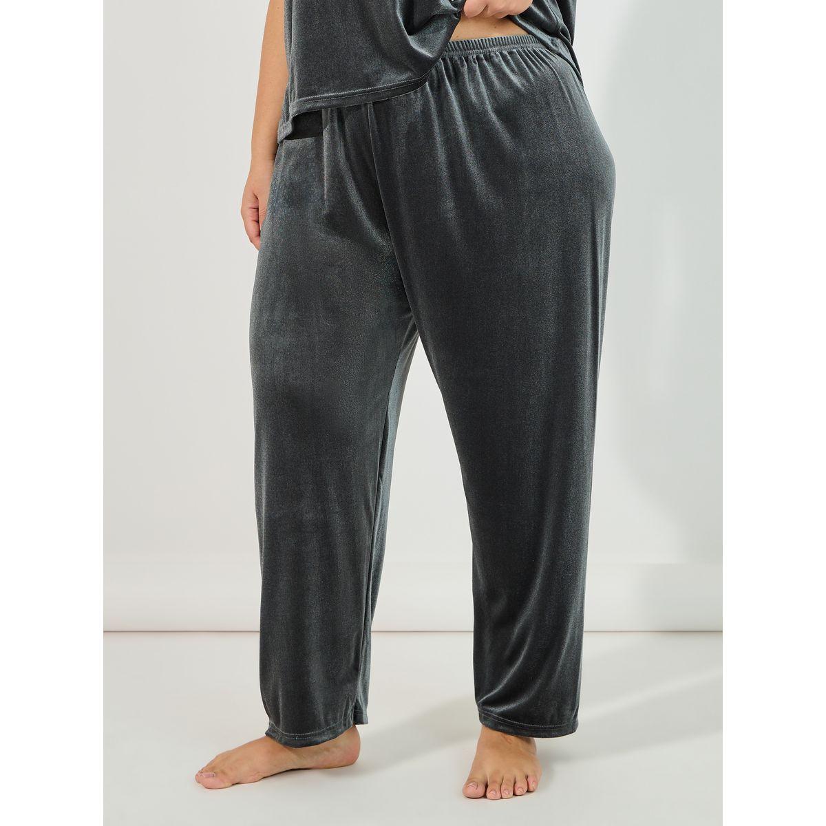 Styli Unwind Plus Size Velvet Look Top & Pyjama Set-women-clothing-nightwear-pyjamas-longsets-image-5