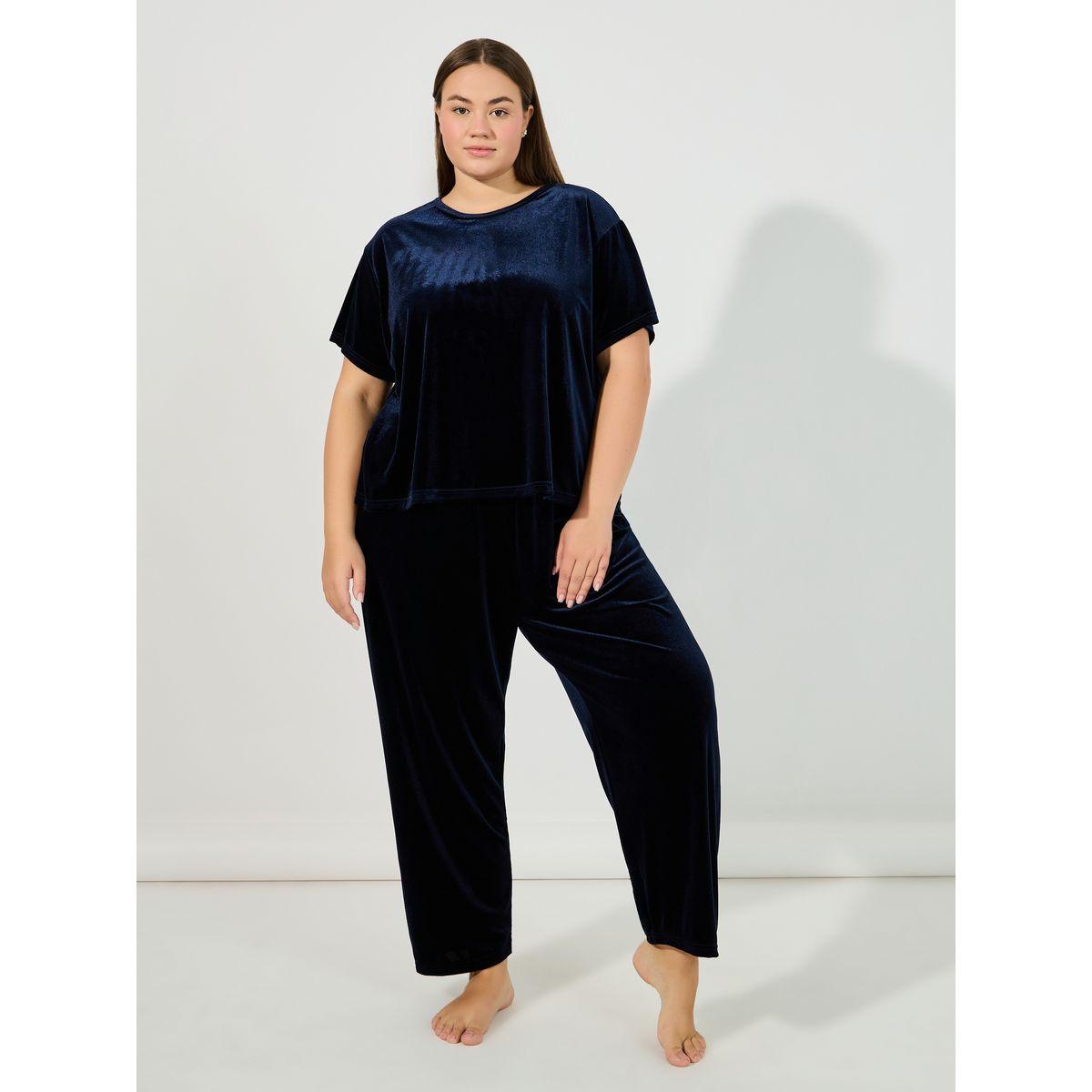 Styli Unwind Plus Size Velvet Look Top & Pyjama Set-women-clothing-nightwear-pyjamas-longsets-image-1