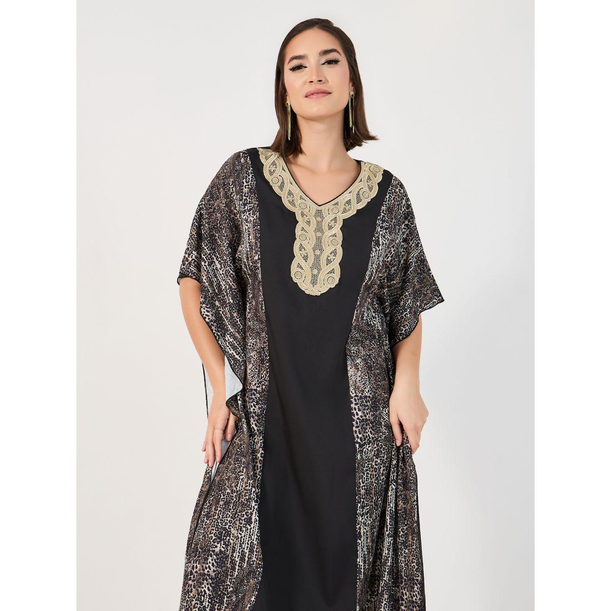 Amirah X Styli Animal Print Kaftan with Lace Patch Accent-women-arabicclothing-kaftan-image-5