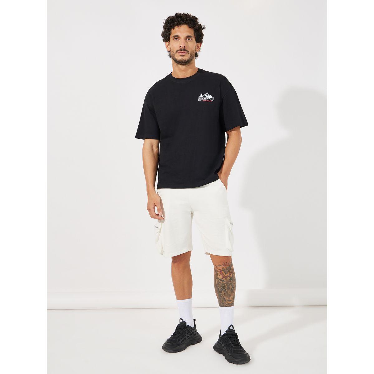 تيشيرت فضفاض بطبعة جرافيك-men-clothing-tshirtsandpolos-tshirts-image-2