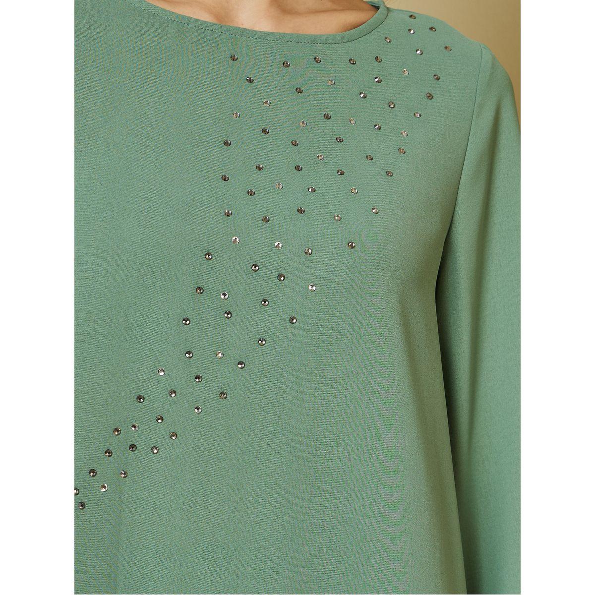 أميرة x ستايلي طقم من بنطال بأرجل واسعة وبلوزة بتفاصيل مُتباينة-women-clothing-coordsets-image-3
