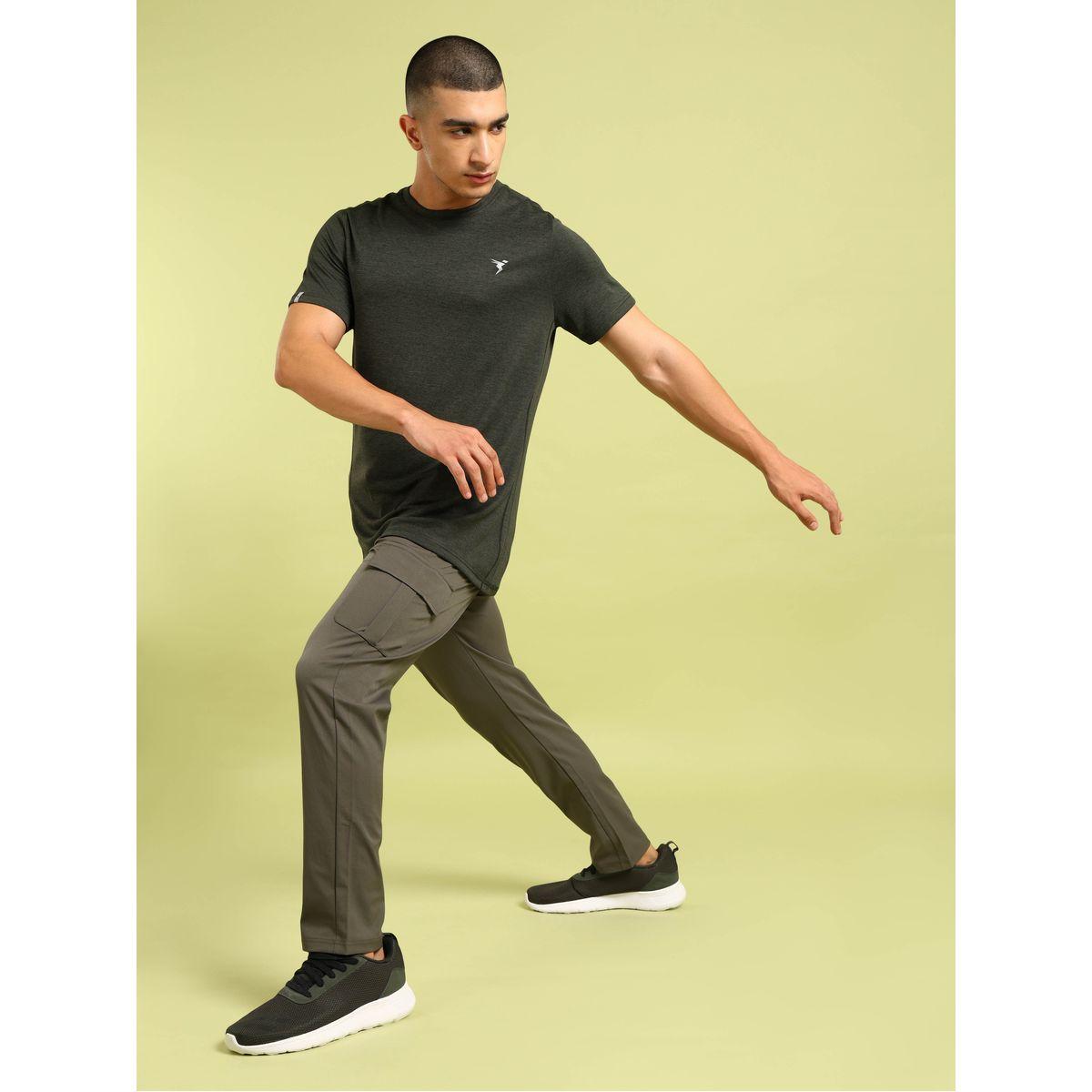 بنطال رياضي بنمط كارجو وقصة مريحة تكنوسبورت × ستايلي-men-clothing-sportswearandactivewear-bottoms-joggers-image-4