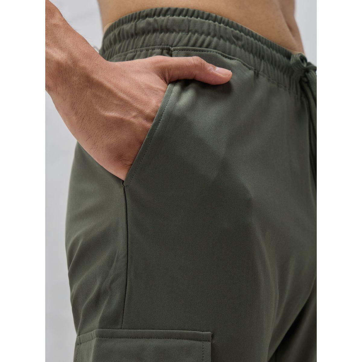 بنطال رياضي بنمط كارجو وقصة مريحة تكنوسبورت × ستايلي-men-clothing-sportswearandactivewear-bottoms-joggers-image-4