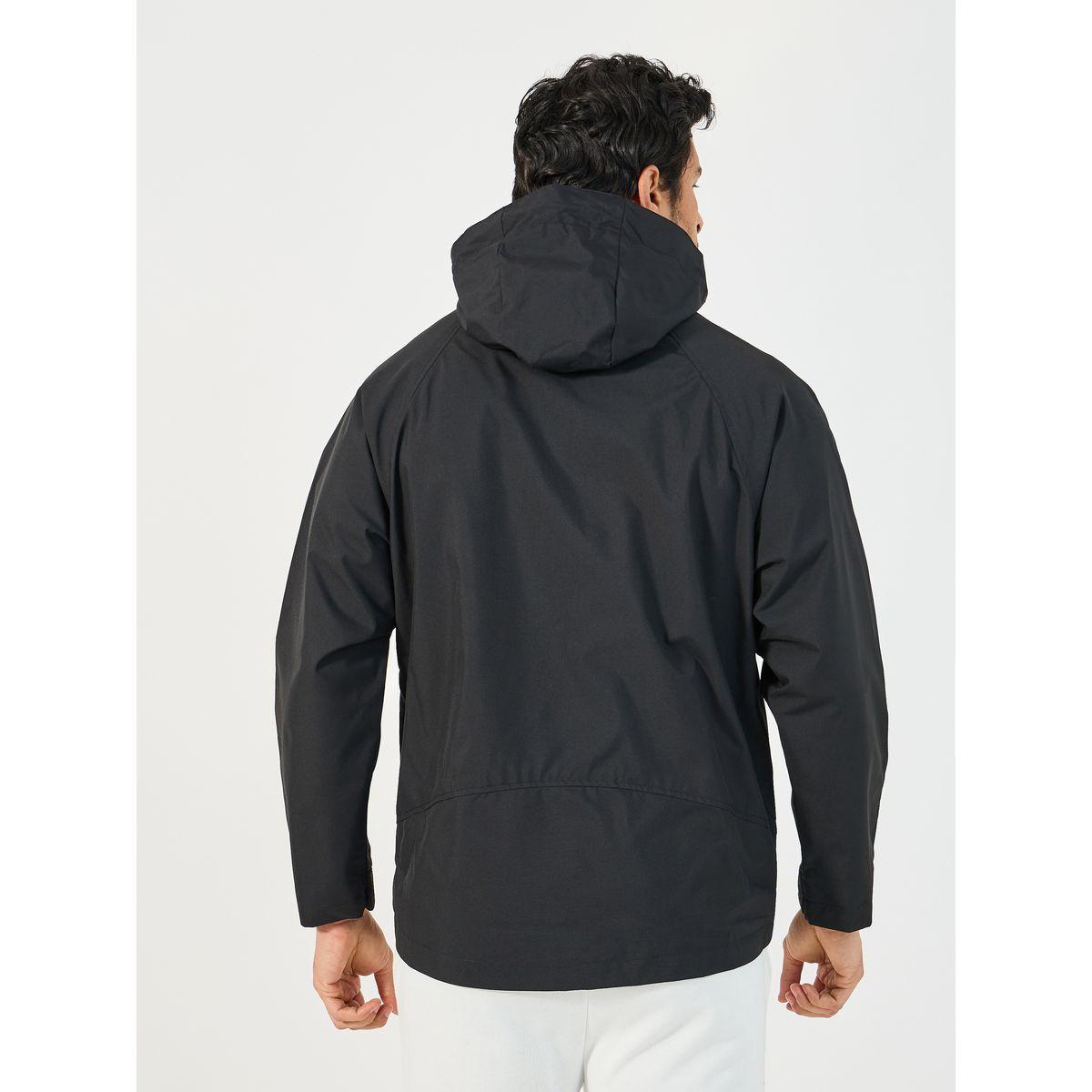 جاكيت وايندبريكر سادة بياقة هودي وسحَّاب غلق-men-clothing-jacketsandblazers-jackets-image-5
