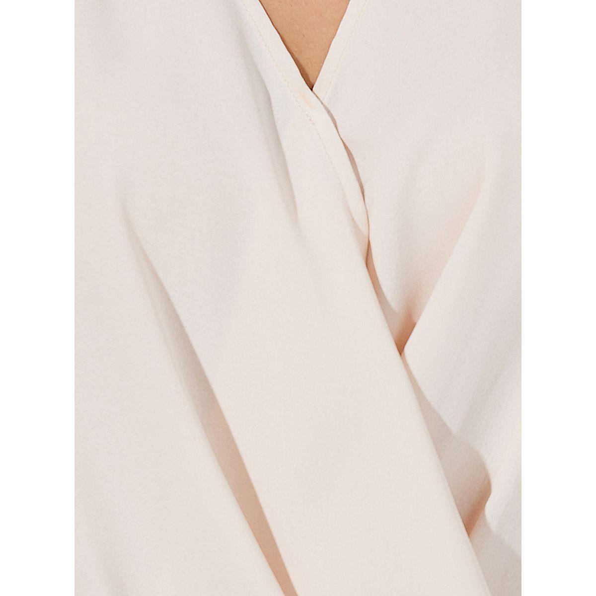 بلوزة سادة بنمط لف وكسرات-women-clothing-shirtsandblouses-blouses-image-3