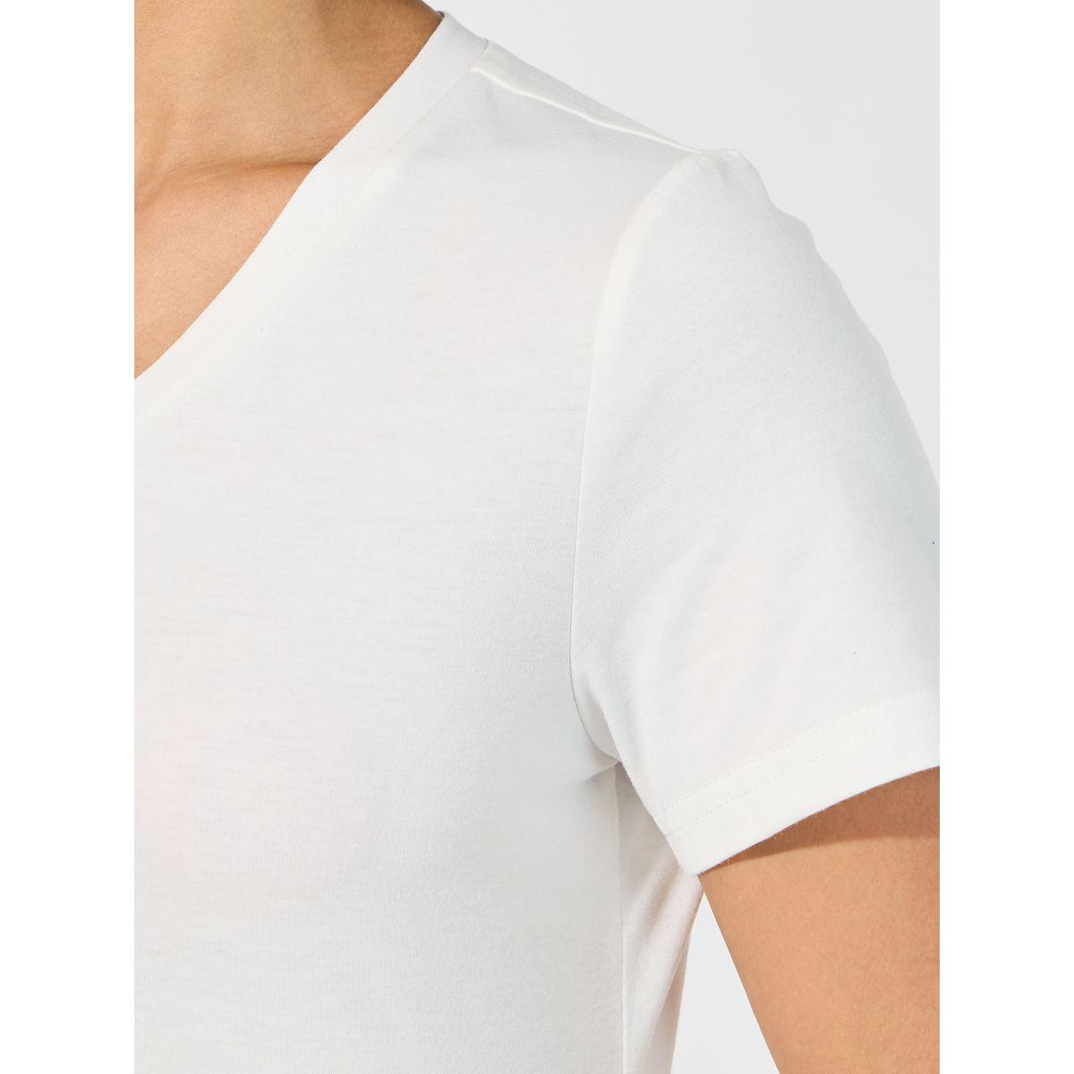 ARIA ROMANCE Basic V Neck Curved Hem T-Shirt-women-clothing-tshirts-image-3