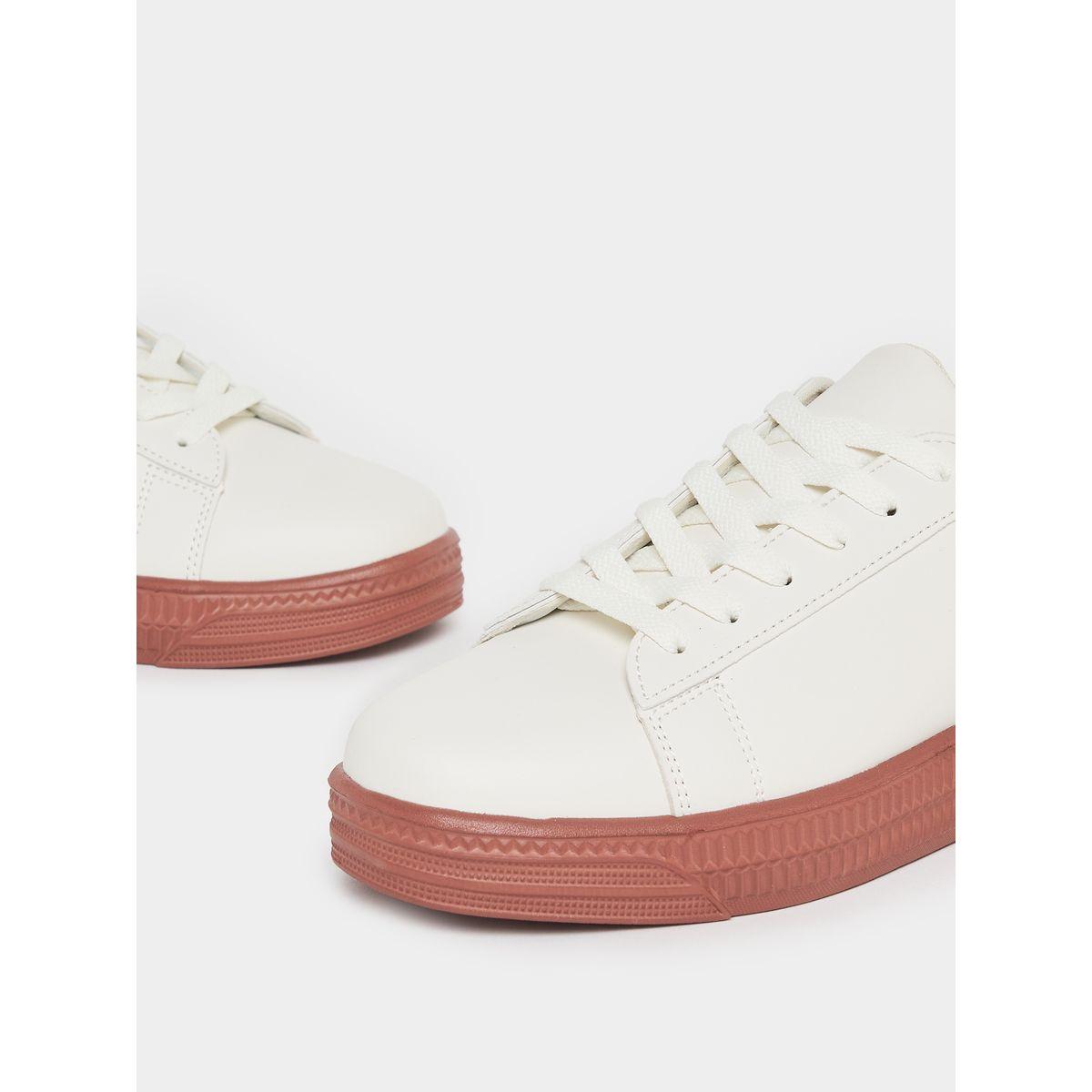 حذاء سنيكرز سادة برباط غلق-women-shoes-sneakers-image-1