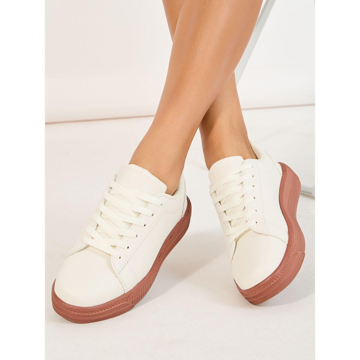حذاء سنيكرز سادة برباط غلق-women-shoes-sneakers-image-4