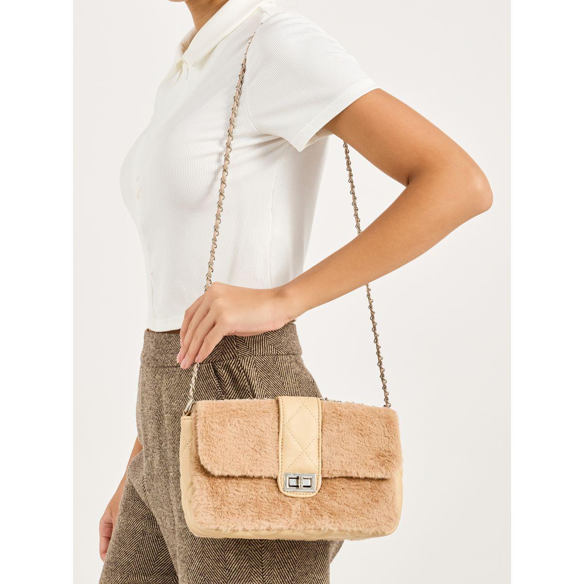 شنطة كروس بقفل دوار وفرو صناعي-women-bagsandwallets-handbags-image-2