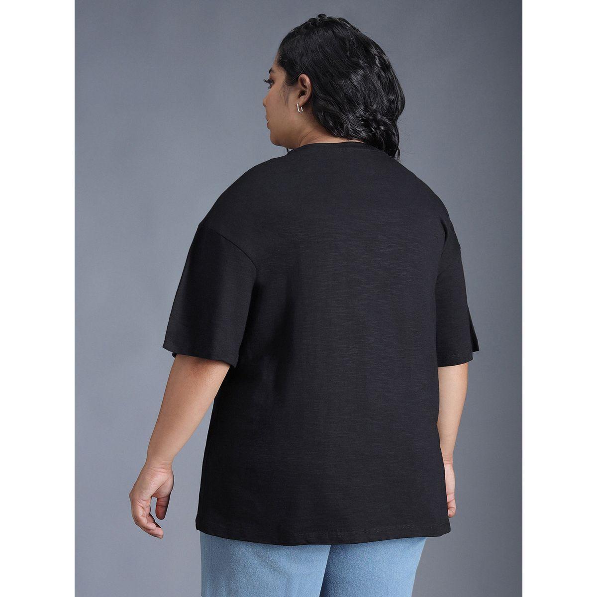 تيشيرت فضفاض بمقاس كبير وطبعة تايبوجرافي هاي ستار × ستايلي-women-clothing-tshirts-image-3