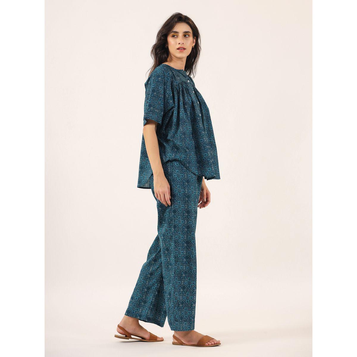 طقم من بنطال بيجاما وبلوزة مطبعة بالكامل سانسكريتي هومز × ستايلي-women-clothing-nightwear-pyjamas-longsets-image-12