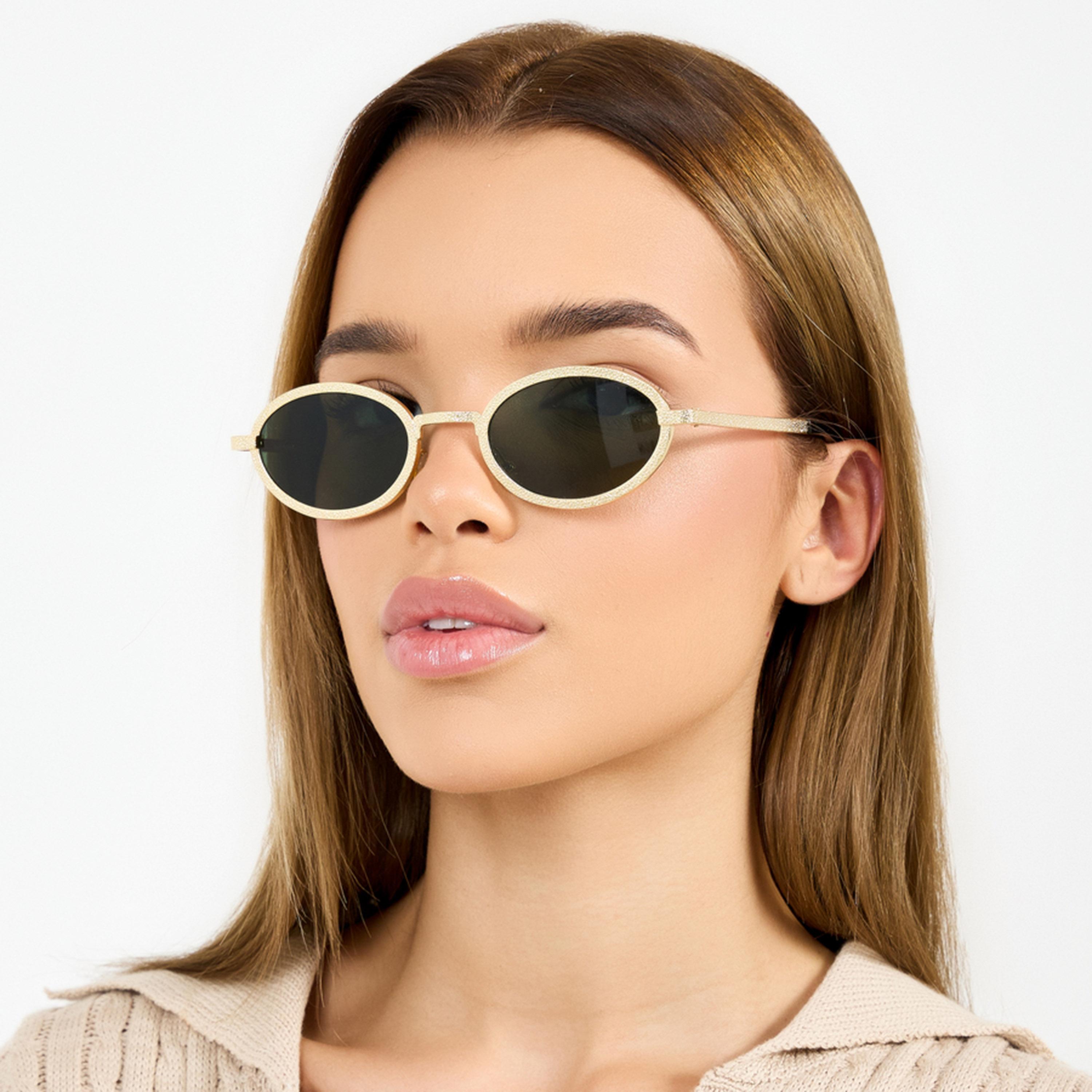 Styli Textured Frame Round Sunglasses-women-sunglasses-image-2