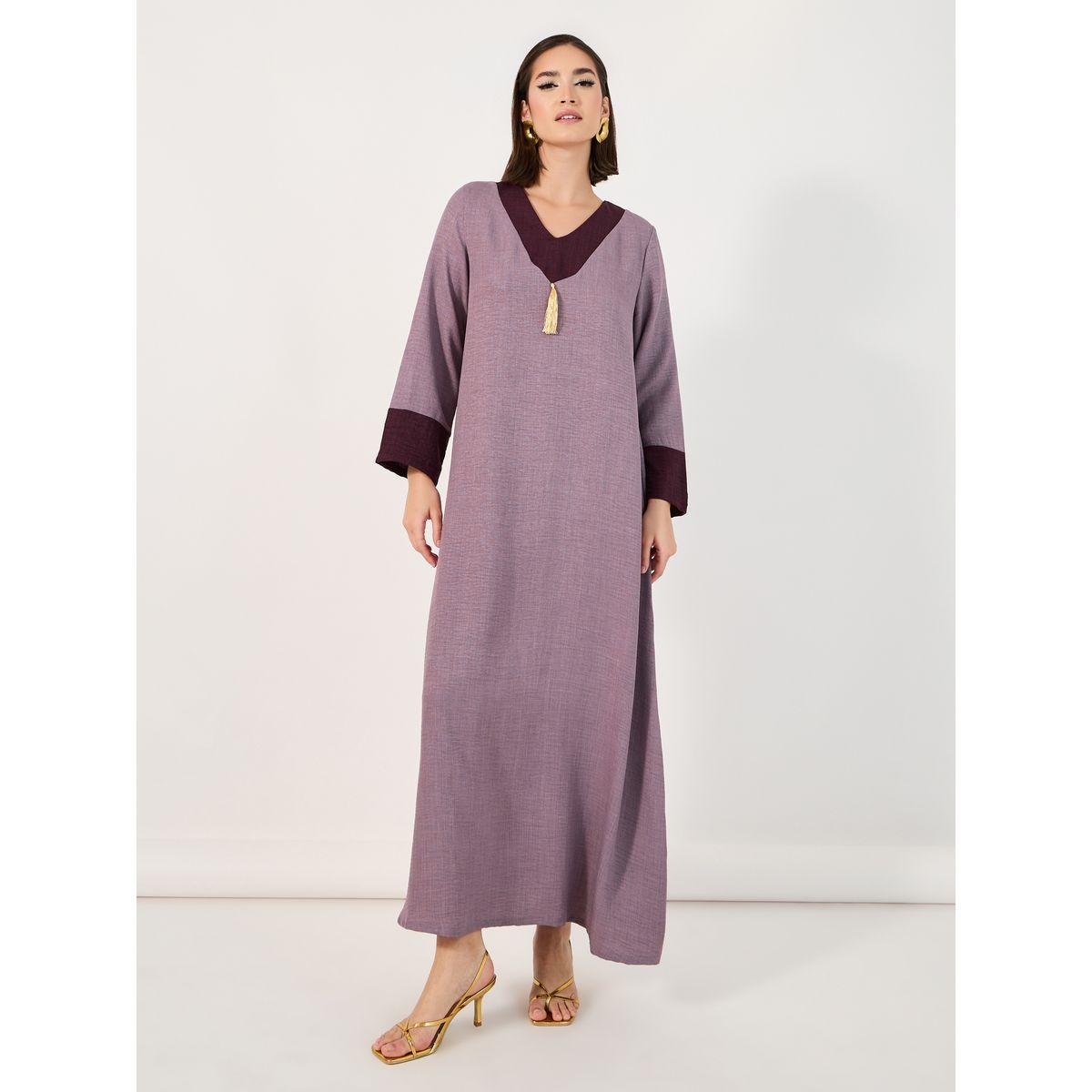 Amirah X Styli Contrast Cuff Jalabiya with Tassel Detail-women-arabicclothing-jalabiyas-image-1
