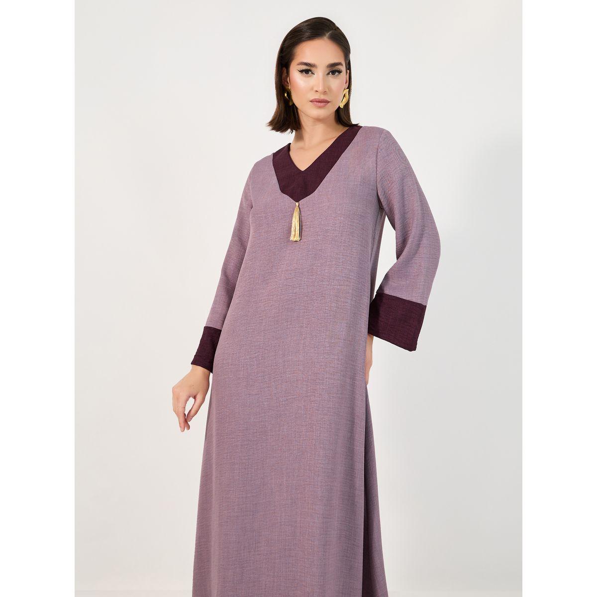 Amirah X Styli Contrast Cuff Jalabiya with Tassel Detail-women-arabicclothing-jalabiyas-image-5