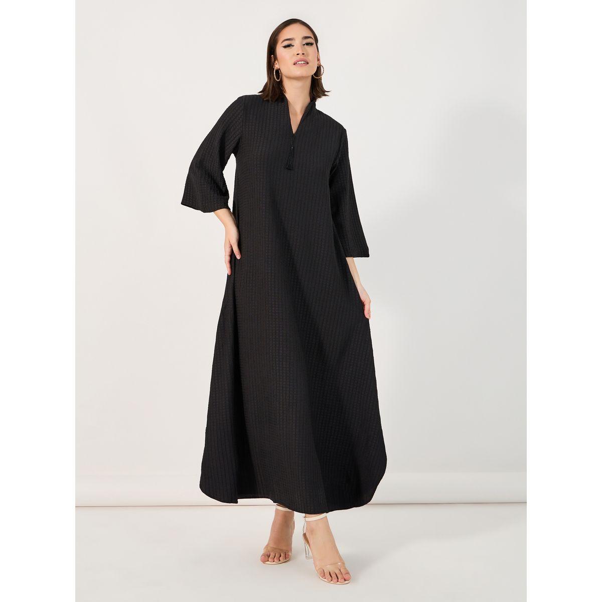 Styli Textured Jalabiya with Tassel Detail-women-arabicclothing-jalabiyas-image-1