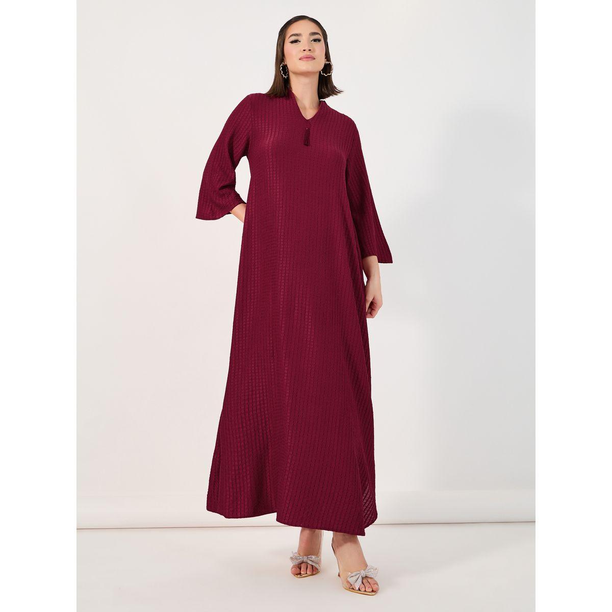 جلابية بتفاصيل بارزة الملمس وشُرّابة-women-arabicclothing-jalabiyas-image-4