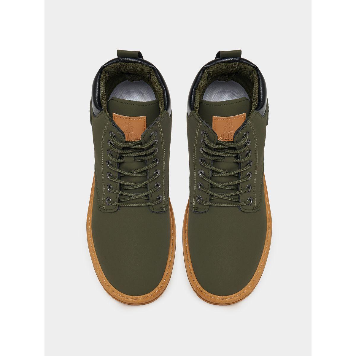 حذاء بوت كلاسيك بمقدمة دائرية ورباط غلق-men-shoes-boots-image-5