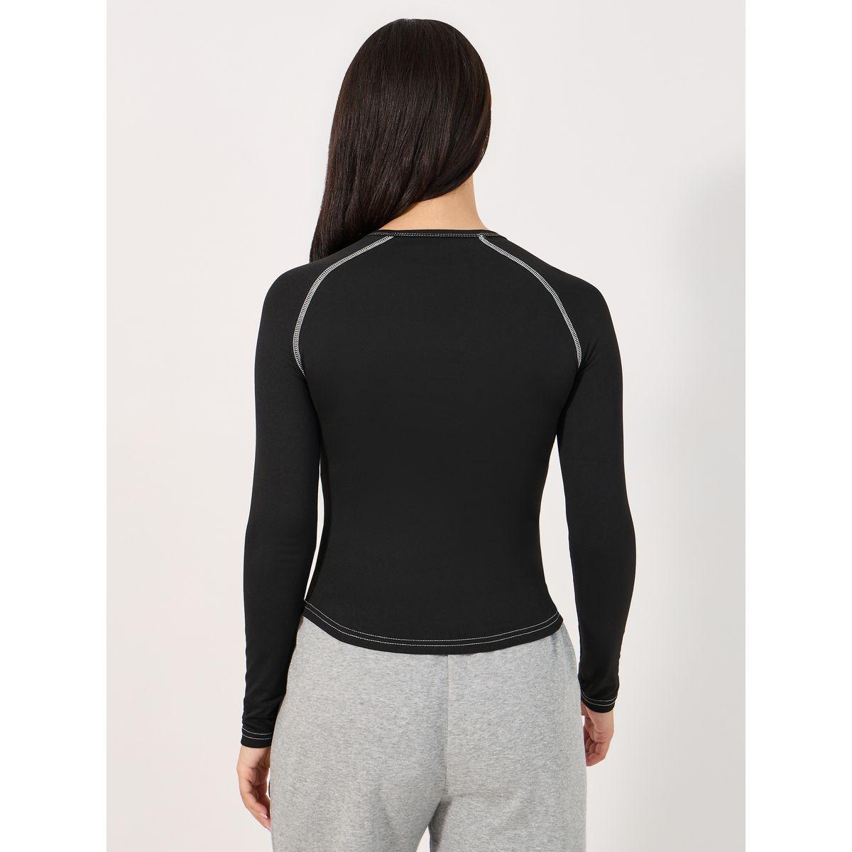 تيشيرت مُجسم بتفاصيل مدروزة وأكمام ريجلان-women-clothing-tshirts-image-5