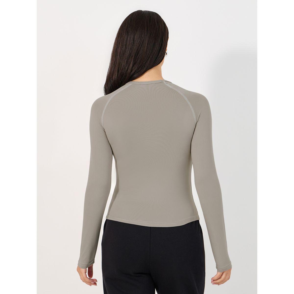Styli Contrast Stitch Plain Raglan Sleeve Fitted T-Shirt-women-clothing-tshirts-image-4