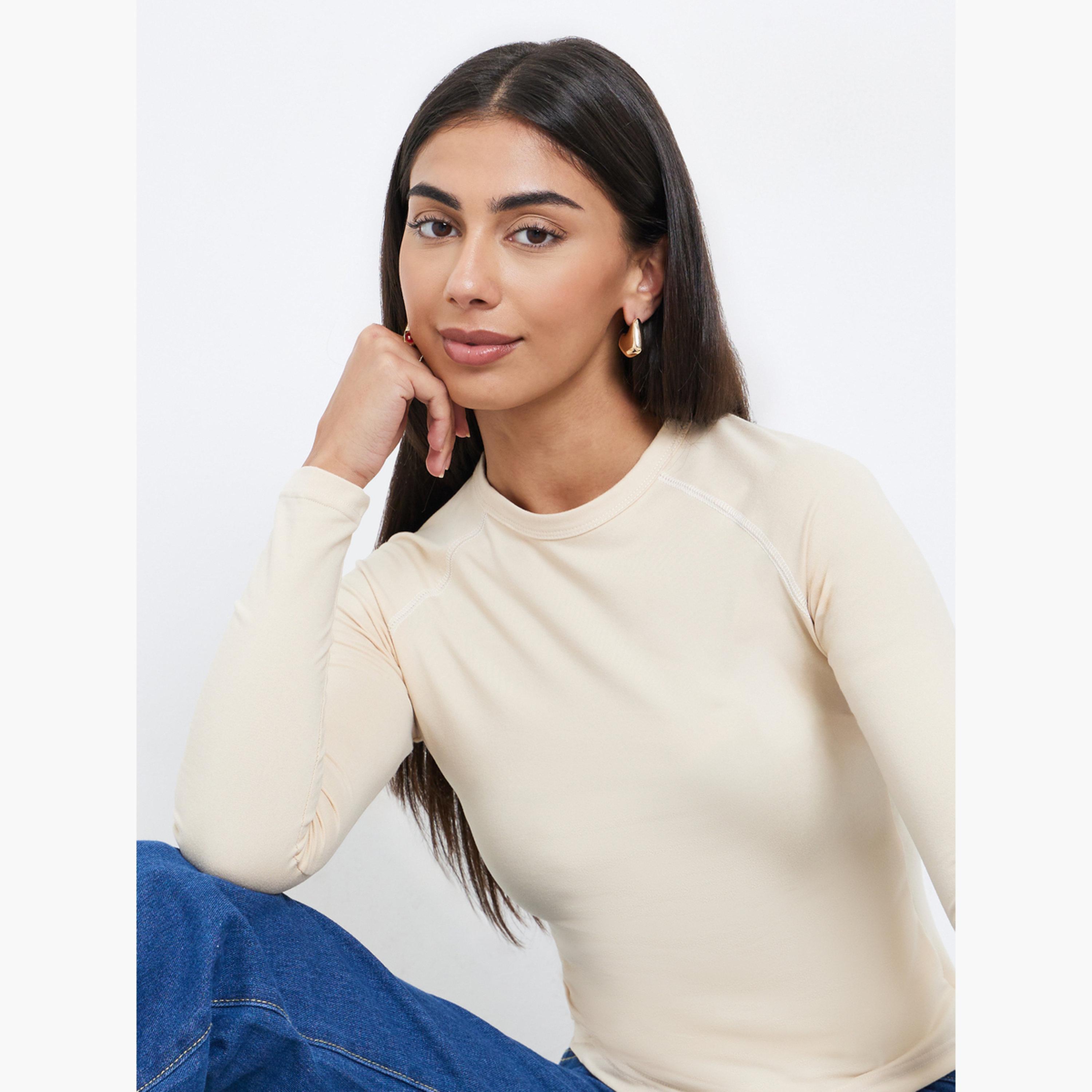 ستايلي - تي شيرت سادة بأكمام راجلان وحياكة متباينة للنساء-women-clothing-tshirts-image-3