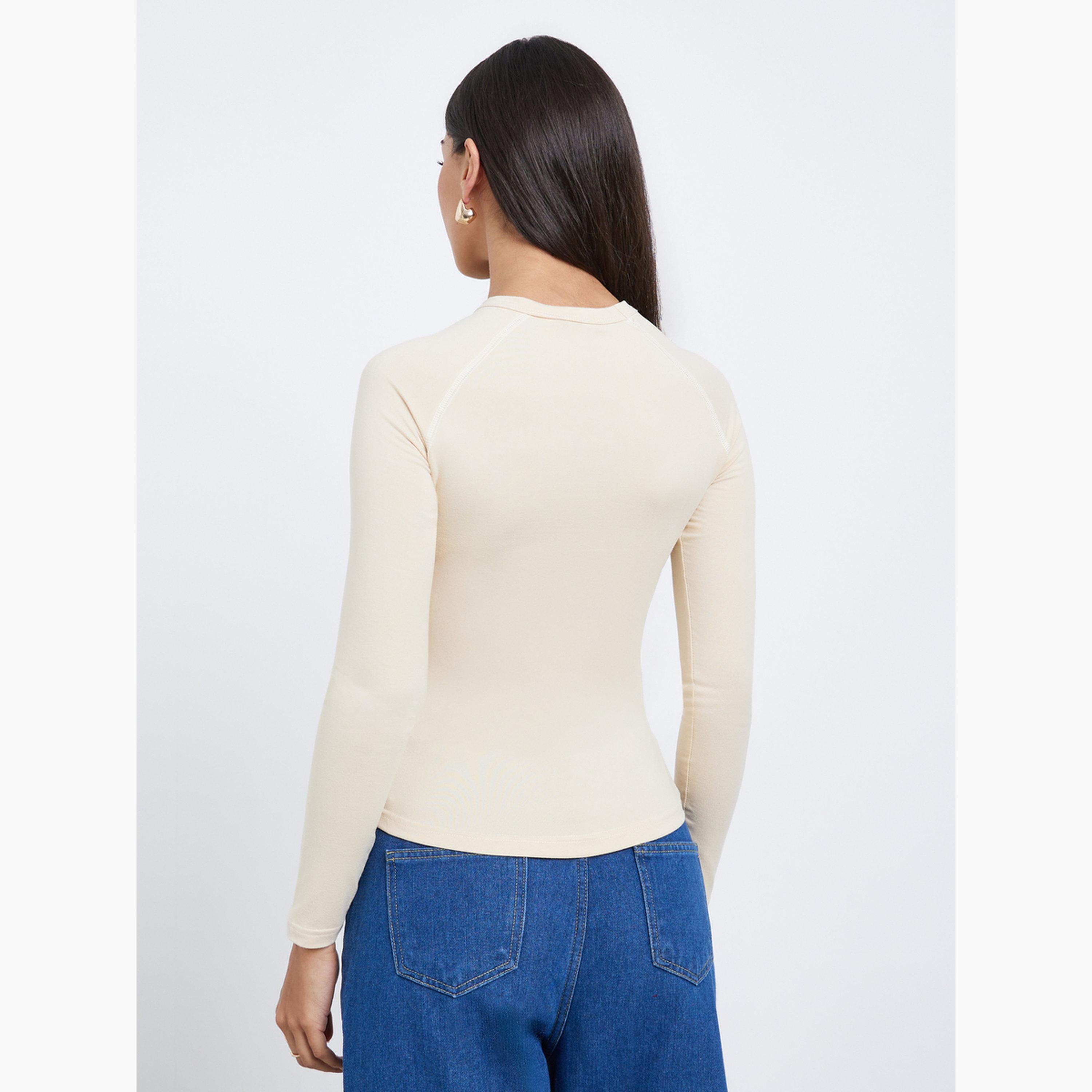 Styli Women Contrast Stitch Plain Raglan Sleeve Fitted T-Shirt-women-clothing-tshirts-image-4