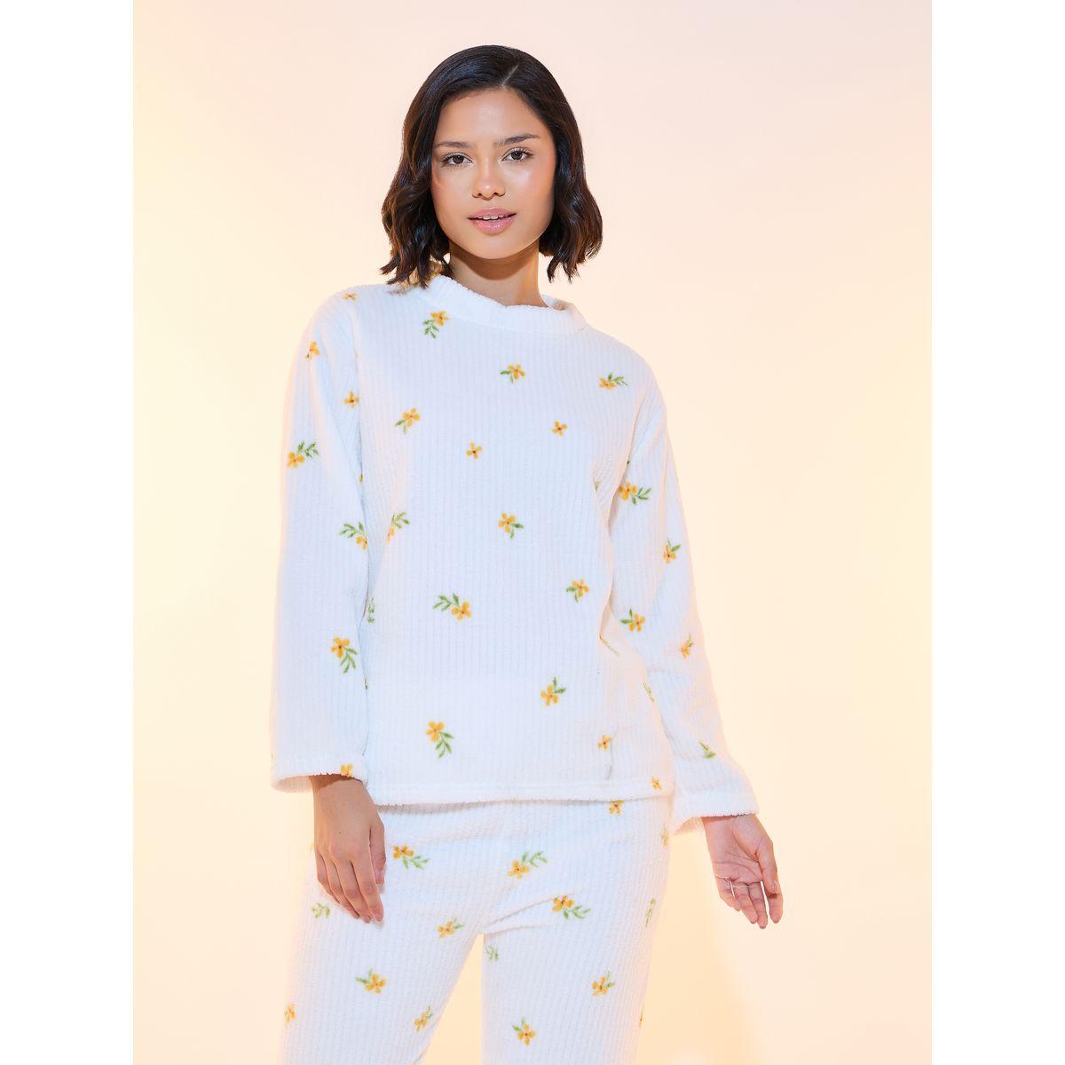 Styli Floral Print Fleece Top & Pyjama Set-women-clothing-nightwear-pyjamas-longsets-image-2