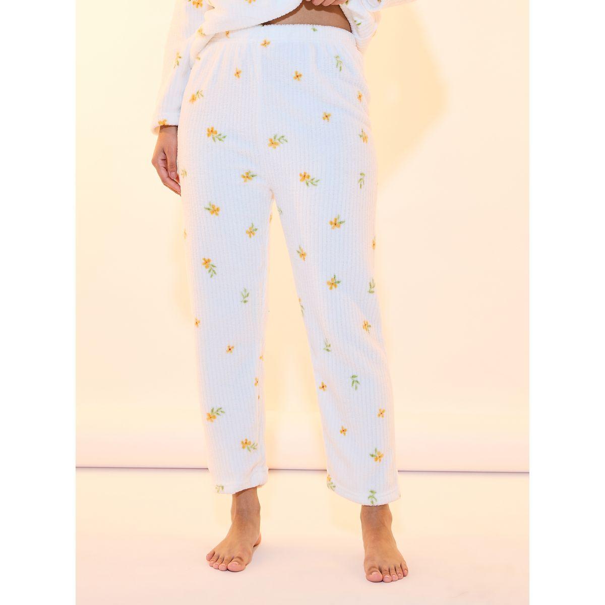 طقم من بنطال بيجاما وبلوزة فليس بطبعة زهور-women-clothing-nightwear-pyjamas-longsets-image-5
