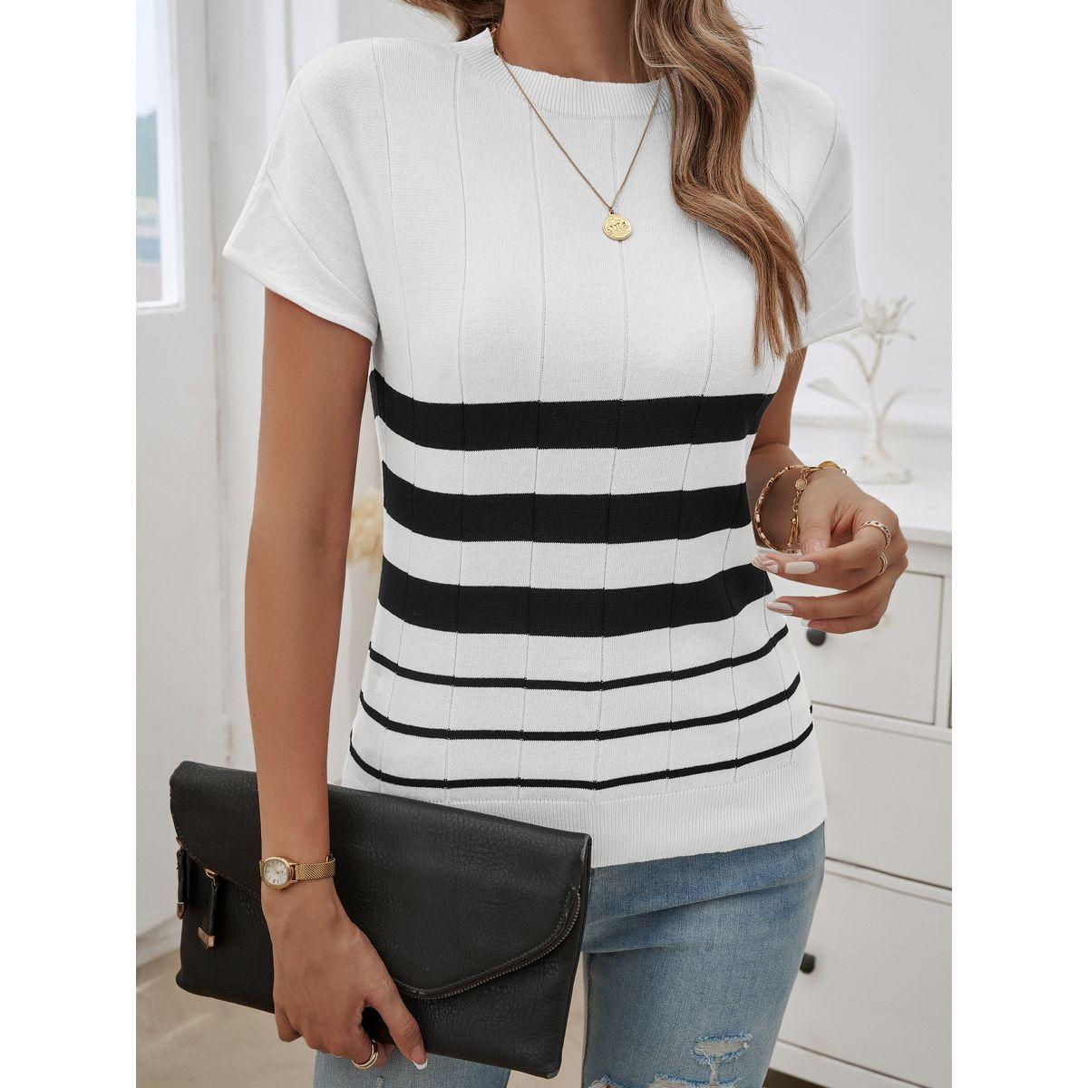 DY X Styli  Stripe Detail Short Sleeve Knit Top-women-clothing-shirtsandblouses-blouses-image-4