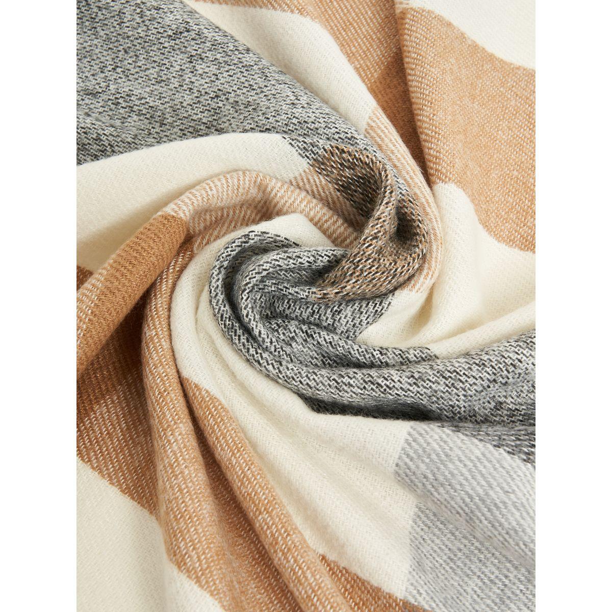 وشاح رأس مطبع بنمط مربعات-women-winterwear-scarves-image-3