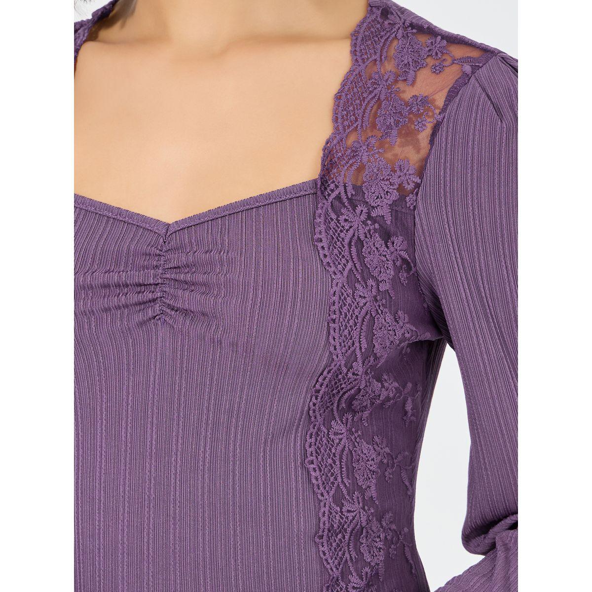 طقم من بنطال بيجاما مع بلوزة مضلعة بتفاصيل دانتيل-women-clothing-nightwear-pyjamas-longsets-image-3