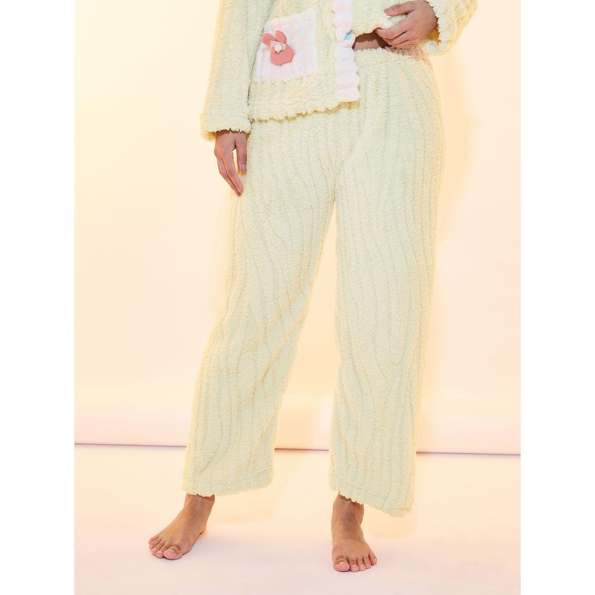 طقم من بنطال بيجاما مع بلوزة فليس مزينة بزهور-women-clothing-nightwear-pyjamas-longsets-image-5