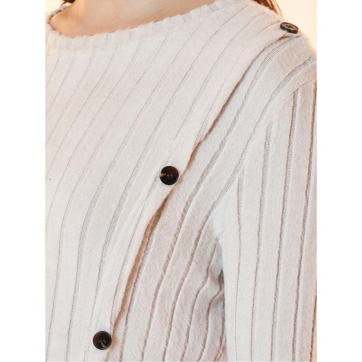Styli Asymmetric Hem Button Detail Textured Knit Top-women-clothing-shirtsandblouses-blouses-image-3