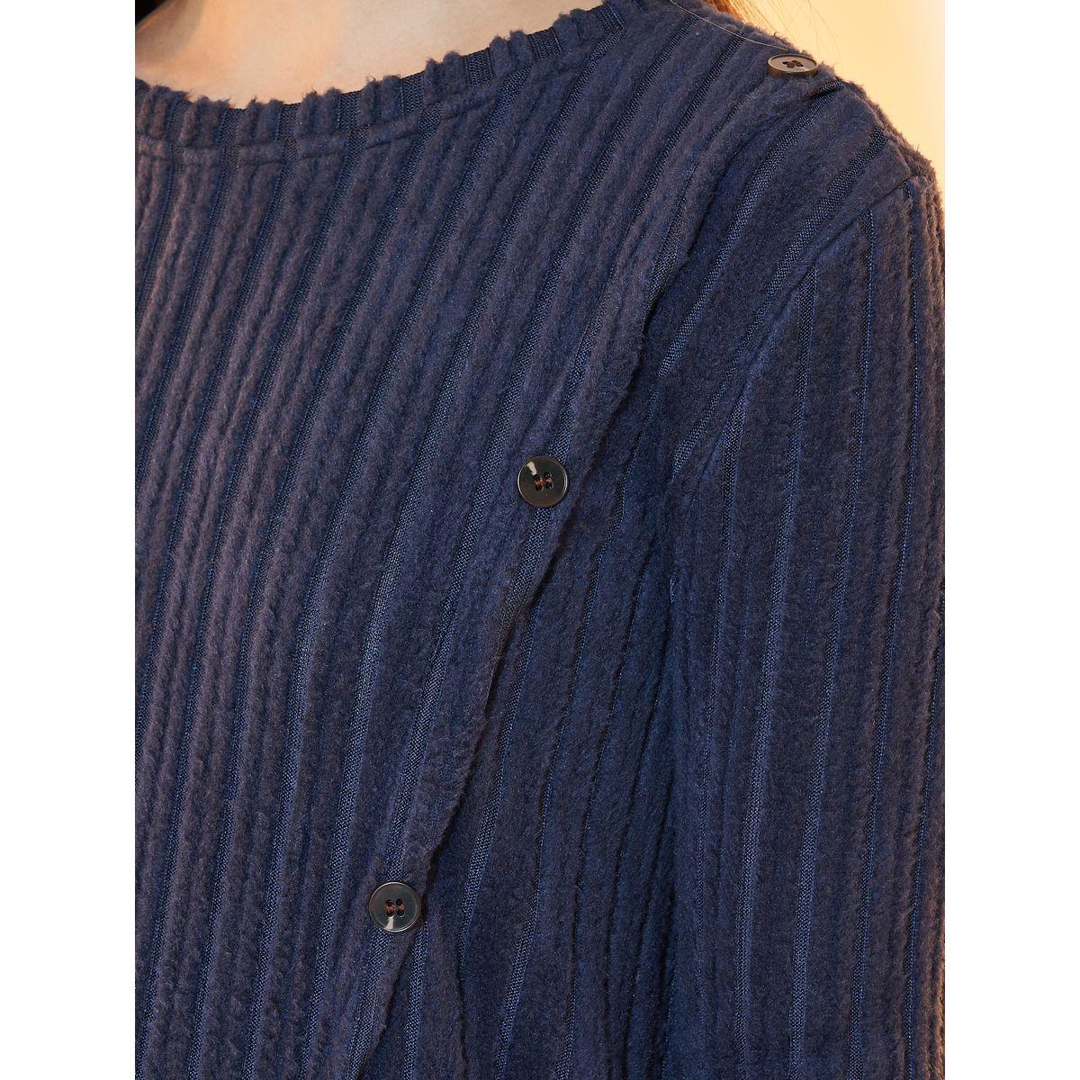 Styli Asymmetric Hem Button Detail Textured Knit Top-women-clothing-shirtsandblouses-blouses-image-3