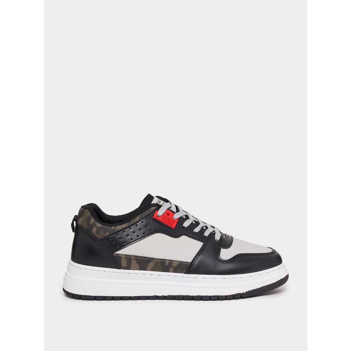 حذاء سنيكرز بنمط كتل الالوان ورباط غلق-men-shoes-sneakers-image-1