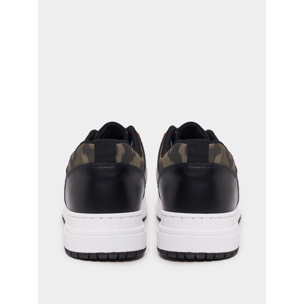 حذاء سنيكرز بنمط كتل الالوان ورباط غلق-men-shoes-sneakers-image-3